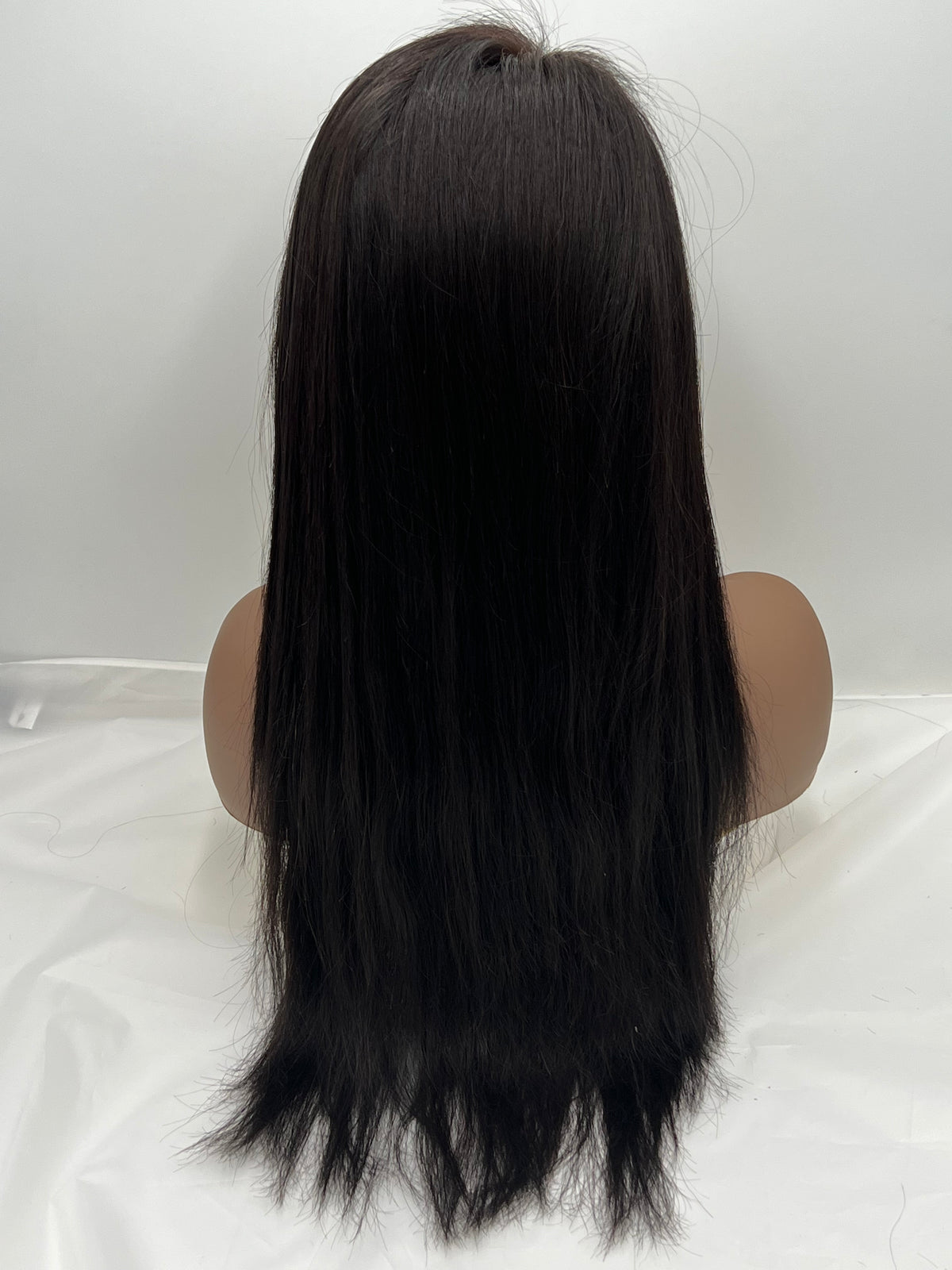Premium Quality 20” 13x4 Full Fr ontal Lace Front Wig- Straight